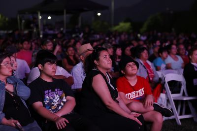 Hasta el lugar llegó público de distintos lugares del país y de distintas edades, todos convocados para disfrutar de la interpretación de "Carmina Burana".,